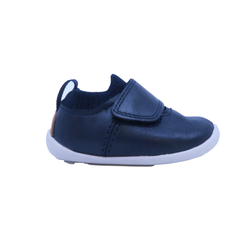 Clarks Boys Blue | White Shoes size: 2 Infant